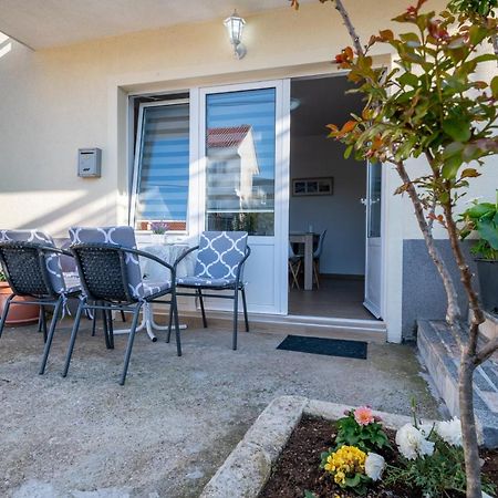 נאום Apartmani Frane מראה חיצוני תמונה